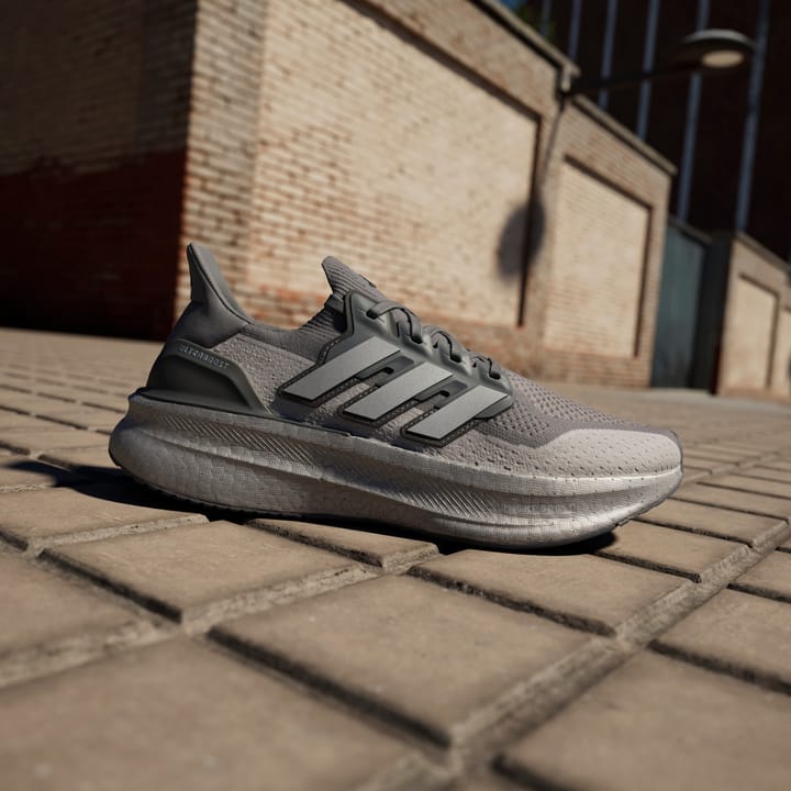 Adidas Men s Ultraboost 5 Grey Four Silver Metallic Grey Two Shoppe Adidas Men s Ultraboost 5 Grey Four Silver Metallic Grey Two hier Outnorth